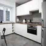 Loftowy Apartament Na Lazarzu